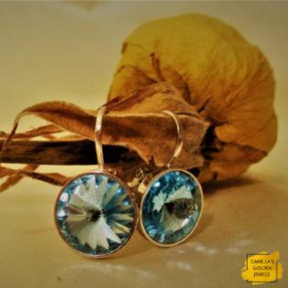 Round Blue Topaz Gemstone Pendant Earrings in Sterling Silver encasement - Picture 5 of 7